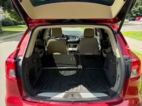 Used 2018 Buick Envision Essence AWD/4WD image 11