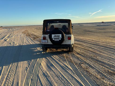 Used 1999 Jeep Wrangler Sahara image 4