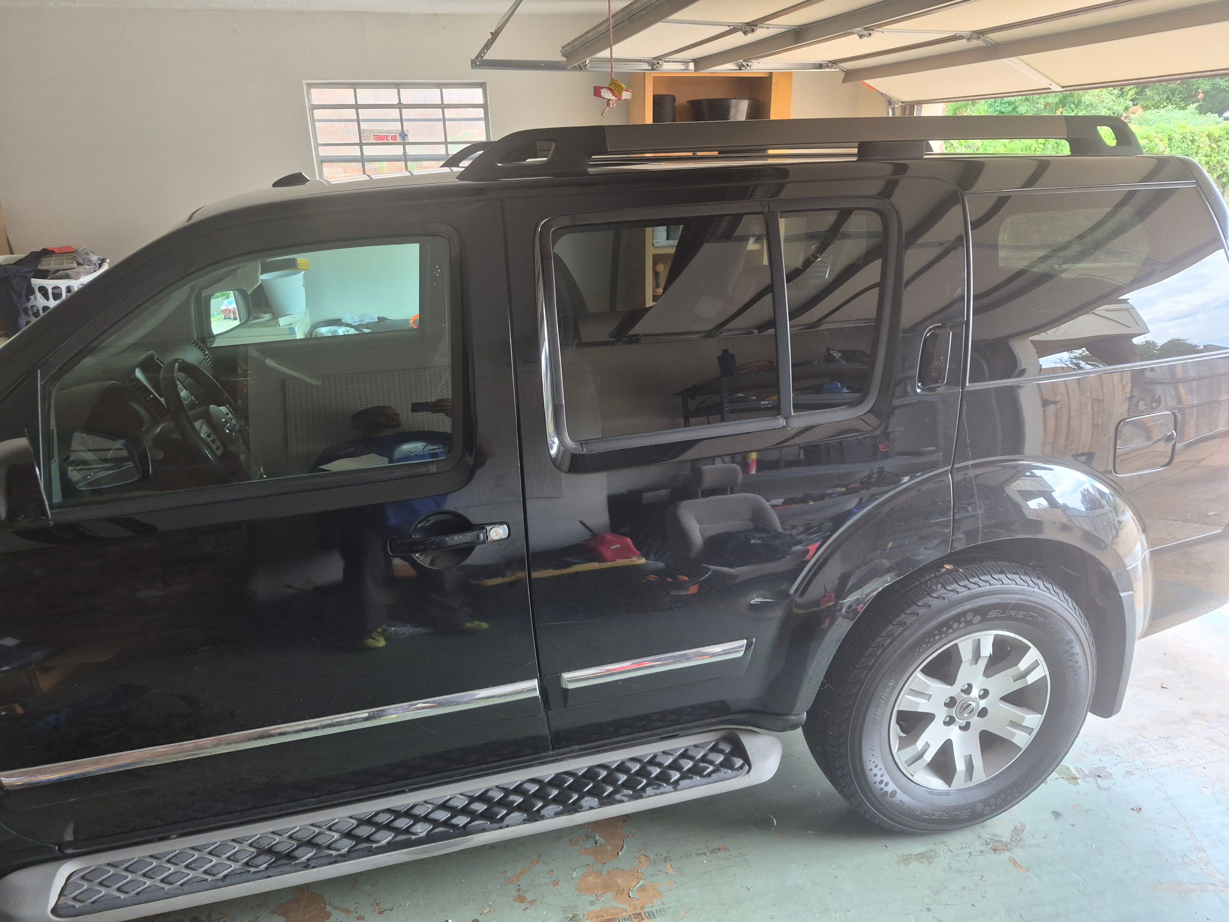 Used 2011 Nissan Pathfinder Silver w/ Protection Pkg AWD/4WD image 14