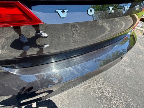 Used 2017 Volvo S90 T6 Inscription w/ Vision Package AWD/4WD image 9