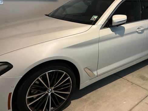 Used 2021 BMW 530i 530i Sedan 4D w/ Convenience Package image 5