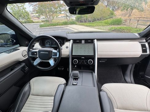 Used 2022 Land Rover Discovery HSE R-Dynamic AWD/4WD image 26