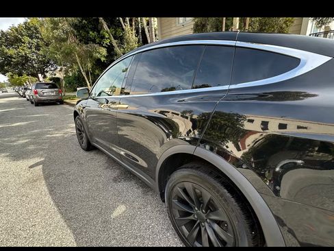 Used 2018 Tesla Model X 75D image 8