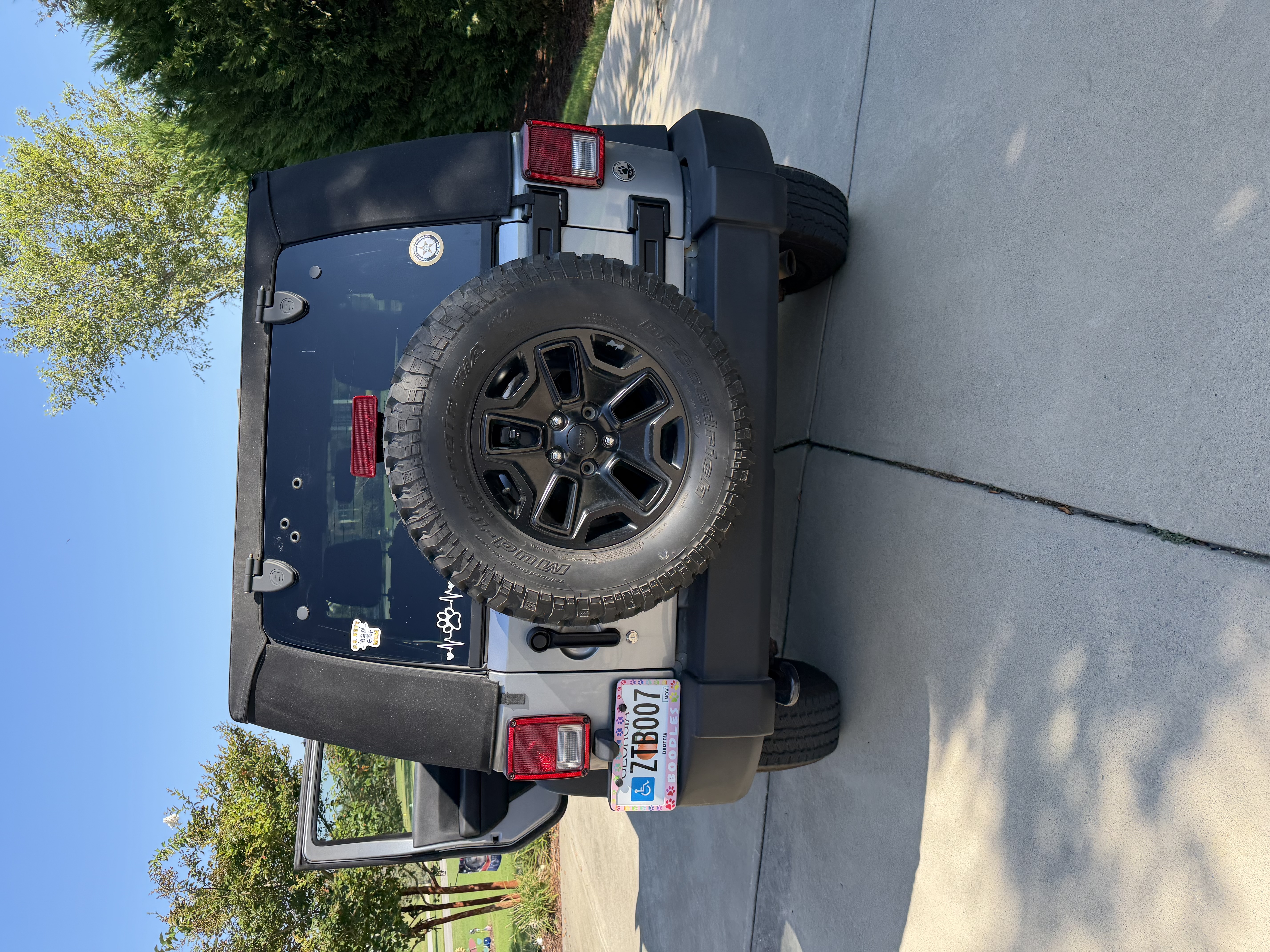 Used 2014 Jeep Wrangler Sport w/ Quick Order Package 24S AWD/4WD image 2