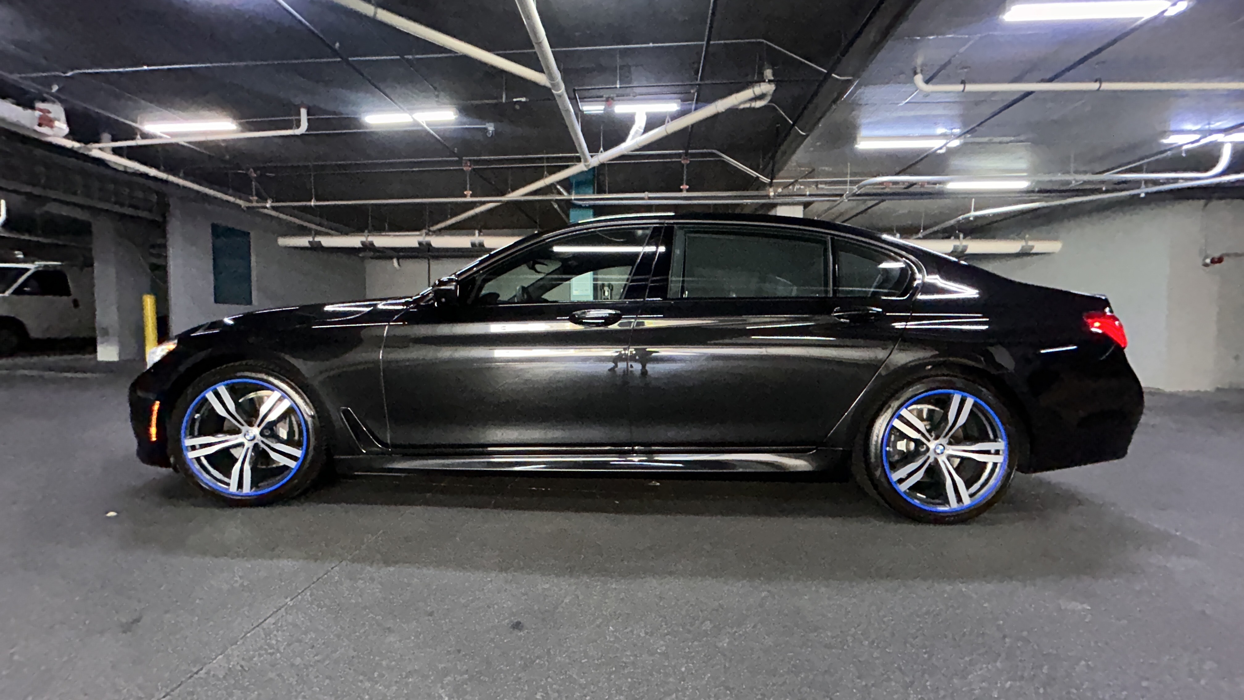 Used 2016 BMW 740i RWD image 2