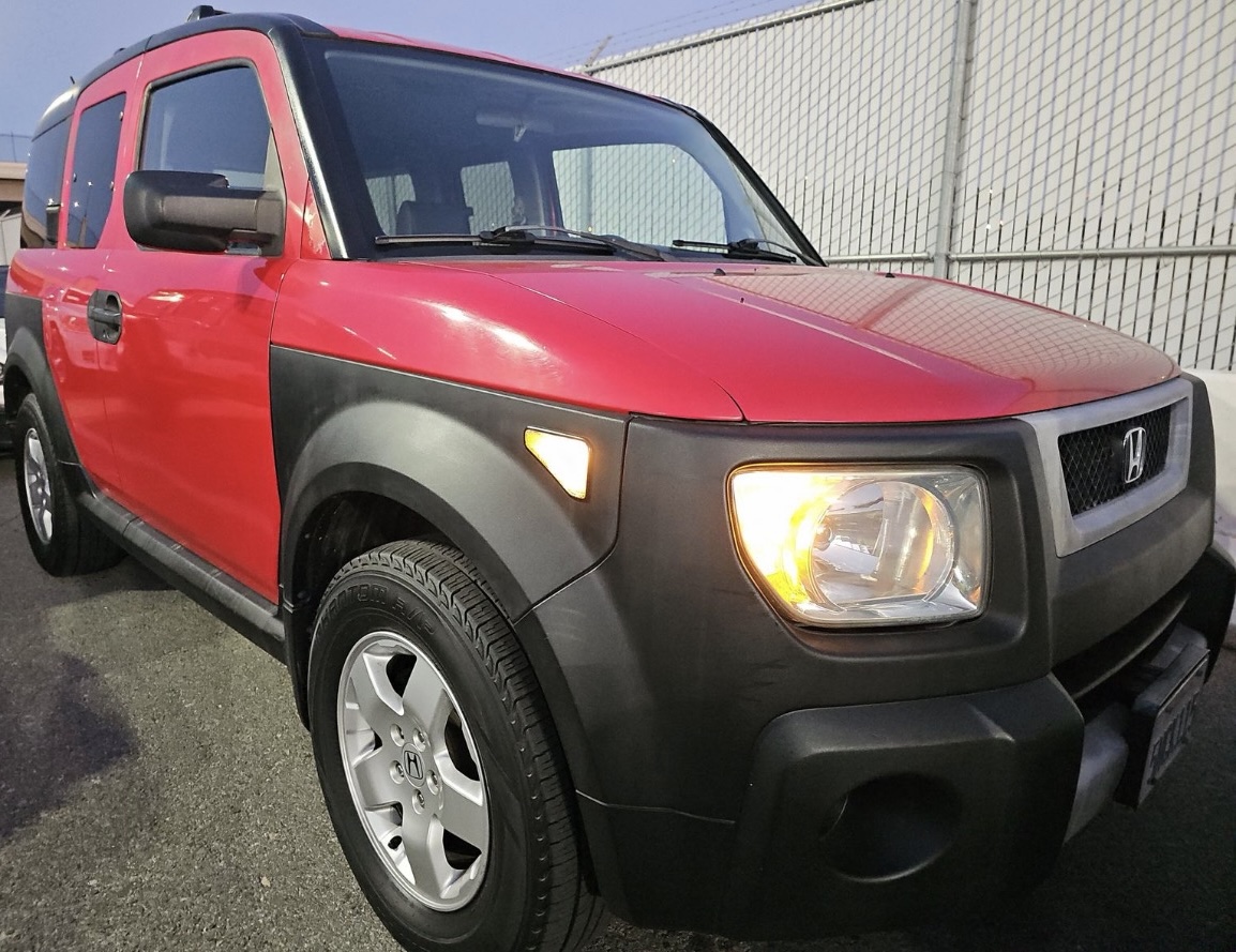 Used 2005 Honda Element EX image 2