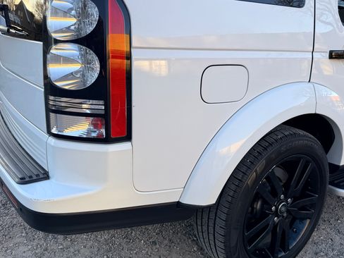 Used 2016 Land Rover LR4 HSE Silver Edition AWD/4WD image 5