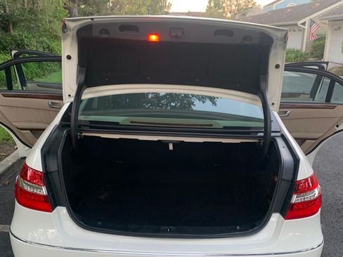 Used 2012 Mercedes-Benz E 350 Sedan image 12