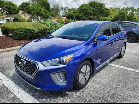 Used 2022 Hyundai Ioniq SE FWD image 1