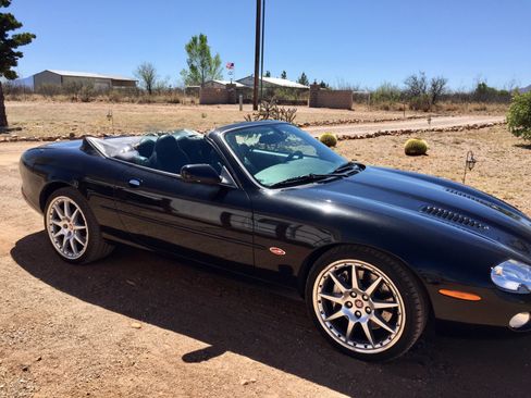 Used 2002 Jaguar XK R image 2
