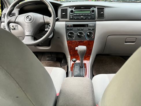 Used 2007 Toyota Corolla LE image 16