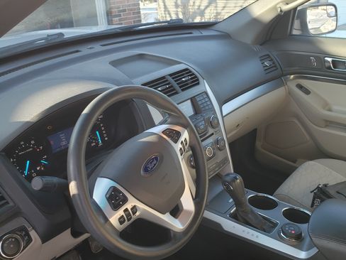 Used 2014 Ford Explorer 4WD image 6