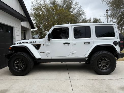 Used 2024 Jeep Wrangler Unlimited Rubicon 392 image 10