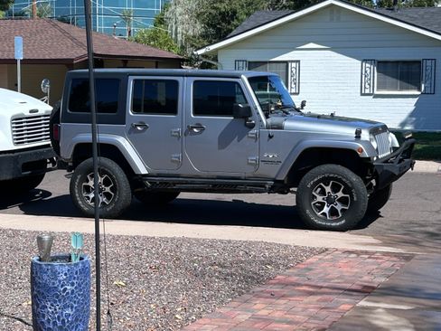 Used 2016 Jeep Wrangler Unlimited Sahara w/ Max Tow Package AWD/4WD image 23