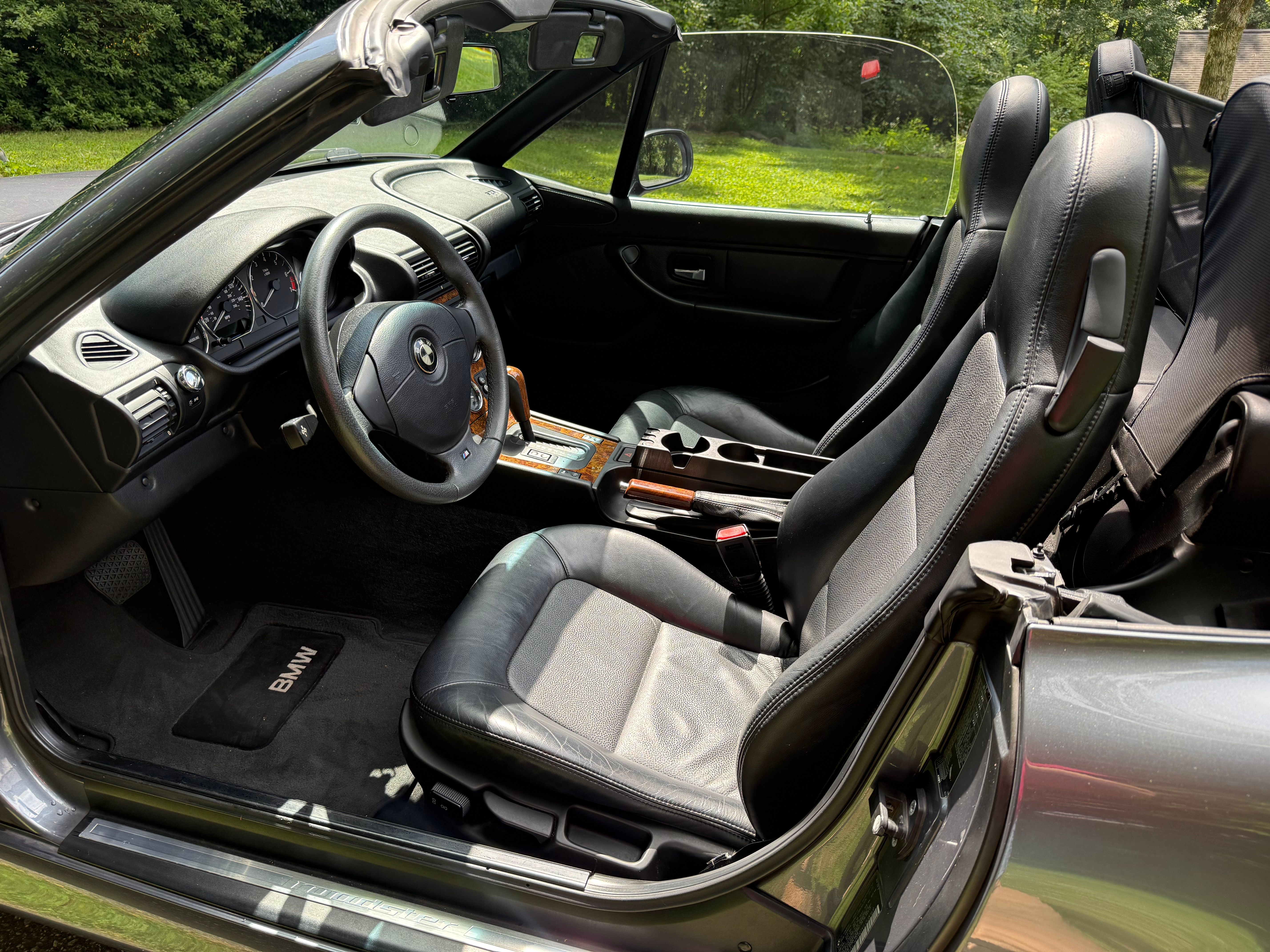 Used 2000 BMW Z3 2.5i RWD image 5