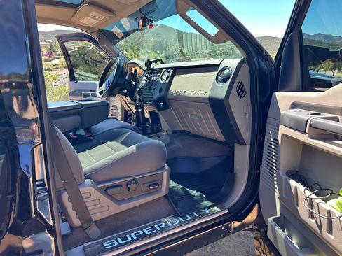 Used 2009 Ford F250 XLT image 9