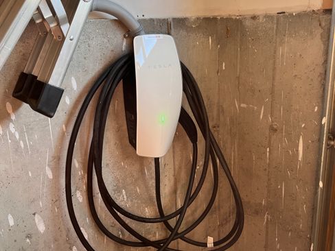 Used 2024 Tesla Model Y Long Range image 19