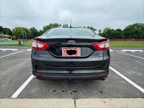 Used 2014 Ford Fusion SE w/ Equipment Group 502A FWD image 4