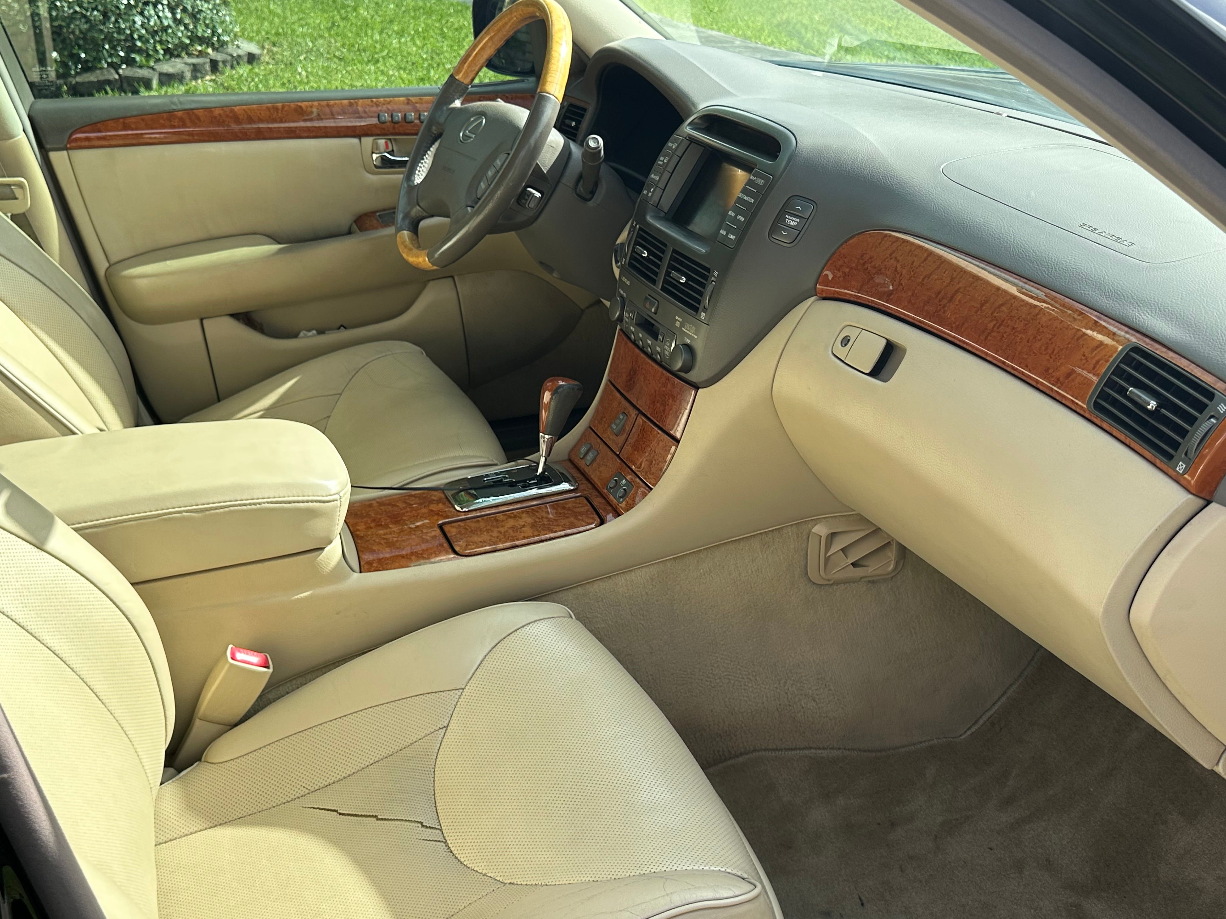 Used 2006 Lexus LS 430 w/ Modern Luxury Pkg RWD image 19