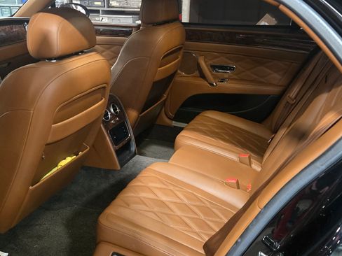 Used 2014 Bentley Flying Spur W12 AWD/4WD image 12