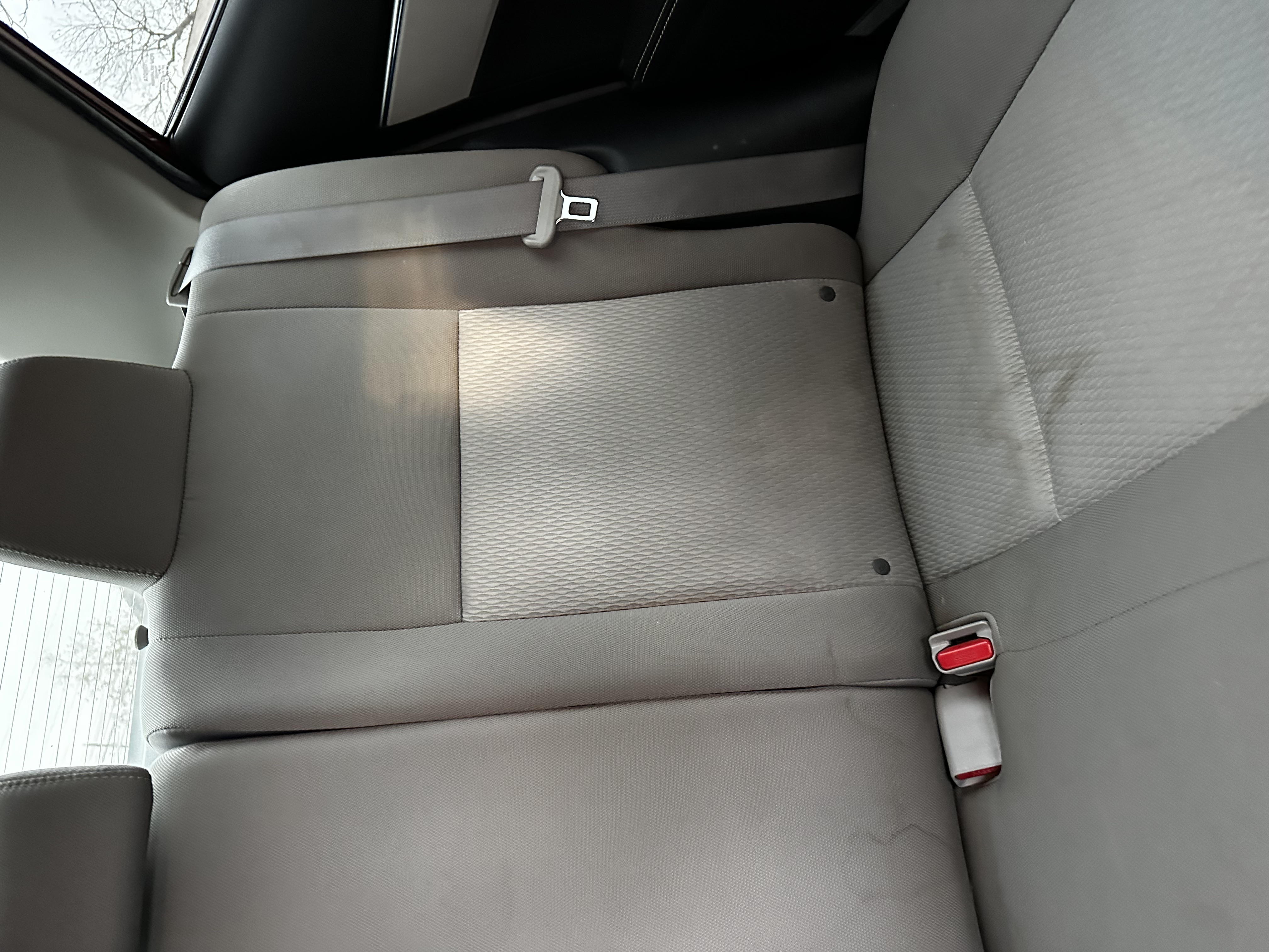 Used 2014 Toyota Corolla LE FWD image 29