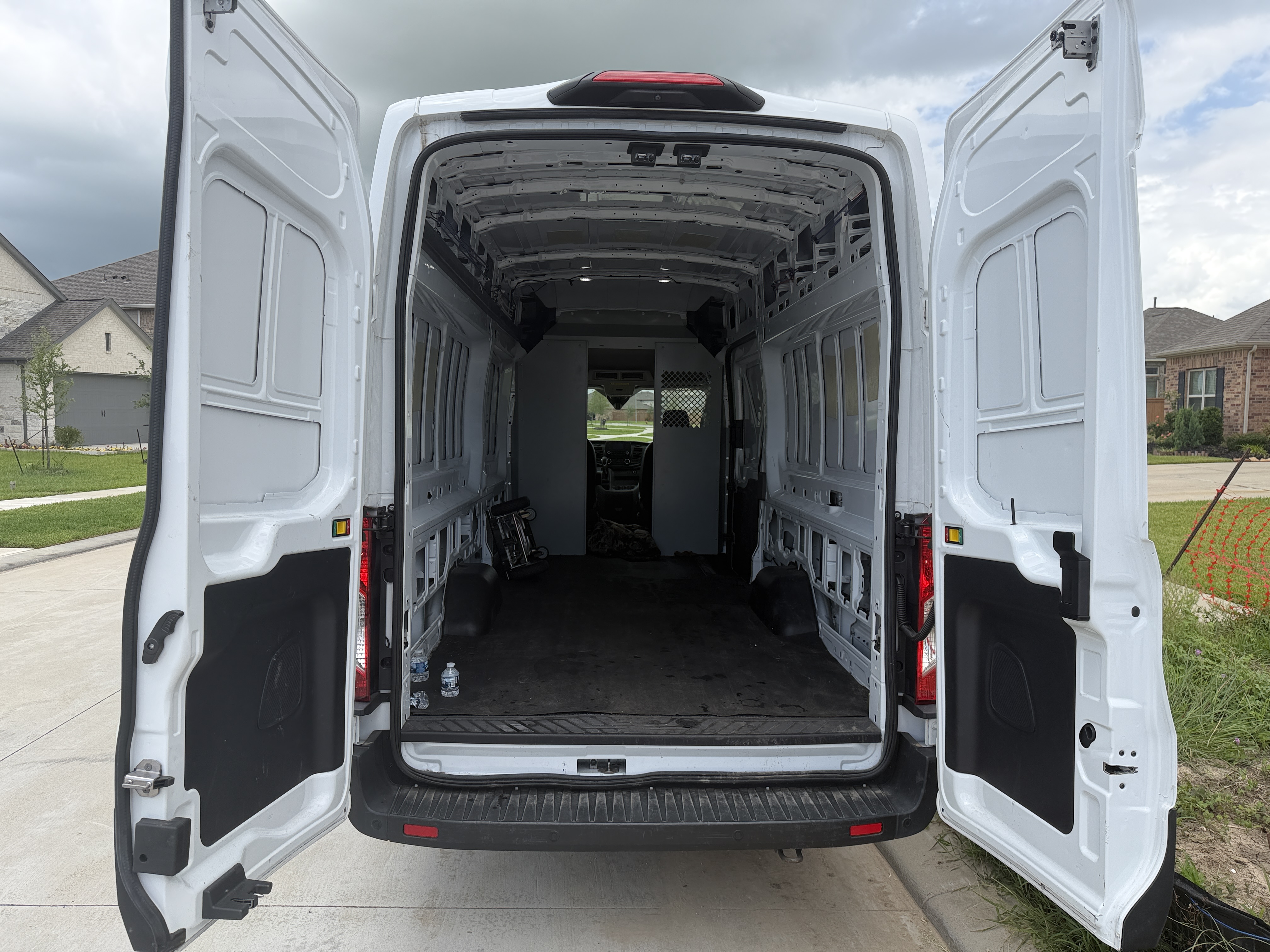 Used 2024 Ford Transit 250 148 High Roof Extended RWD image 11