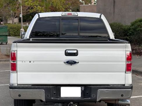 Used 2013 Ford F150 XLT w/ Luxury Equipment Group image 4