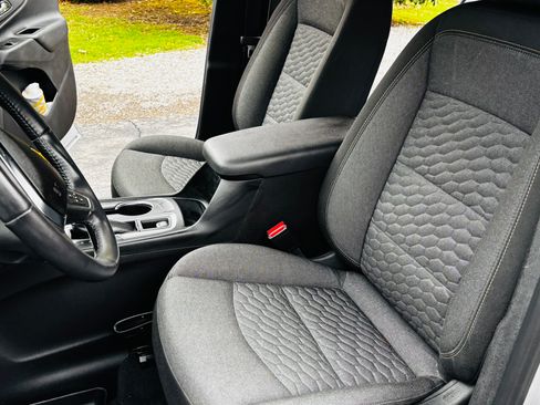 Used 2019 Chevrolet Equinox LT image 10