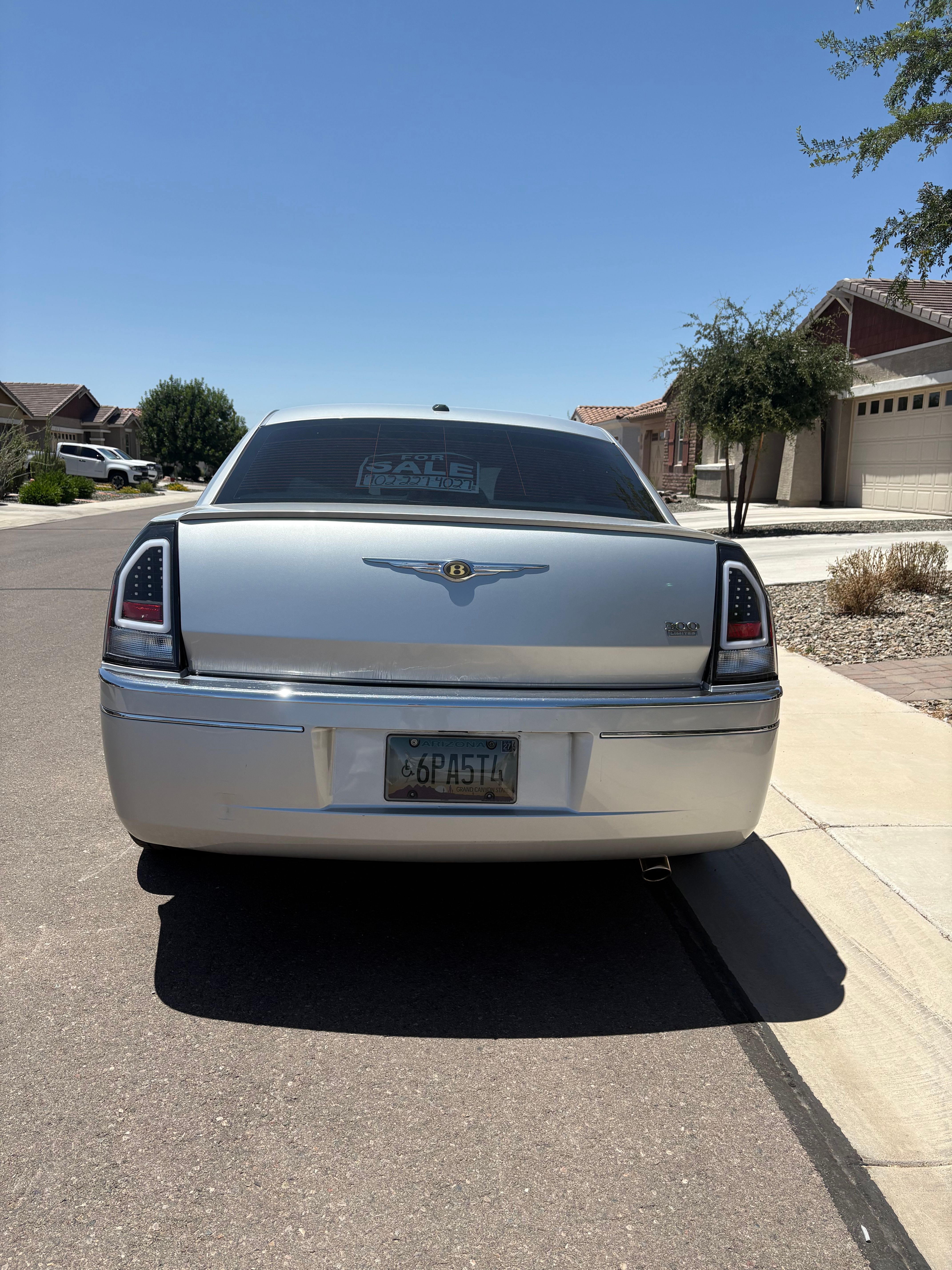 Used 2007 Chrysler 300 Touring L RWD image 11