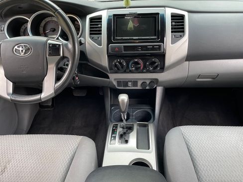 Used 2012 Toyota Tacoma PreRunner w/ SR5 Pkg RWD image 19