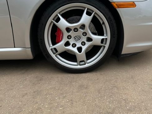 Used 2006 Porsche 911 Carrera S RWD image 14