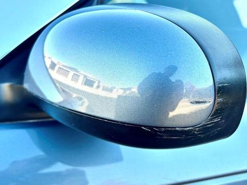 Used 2005 Ford Thunderbird Deluxe image 21