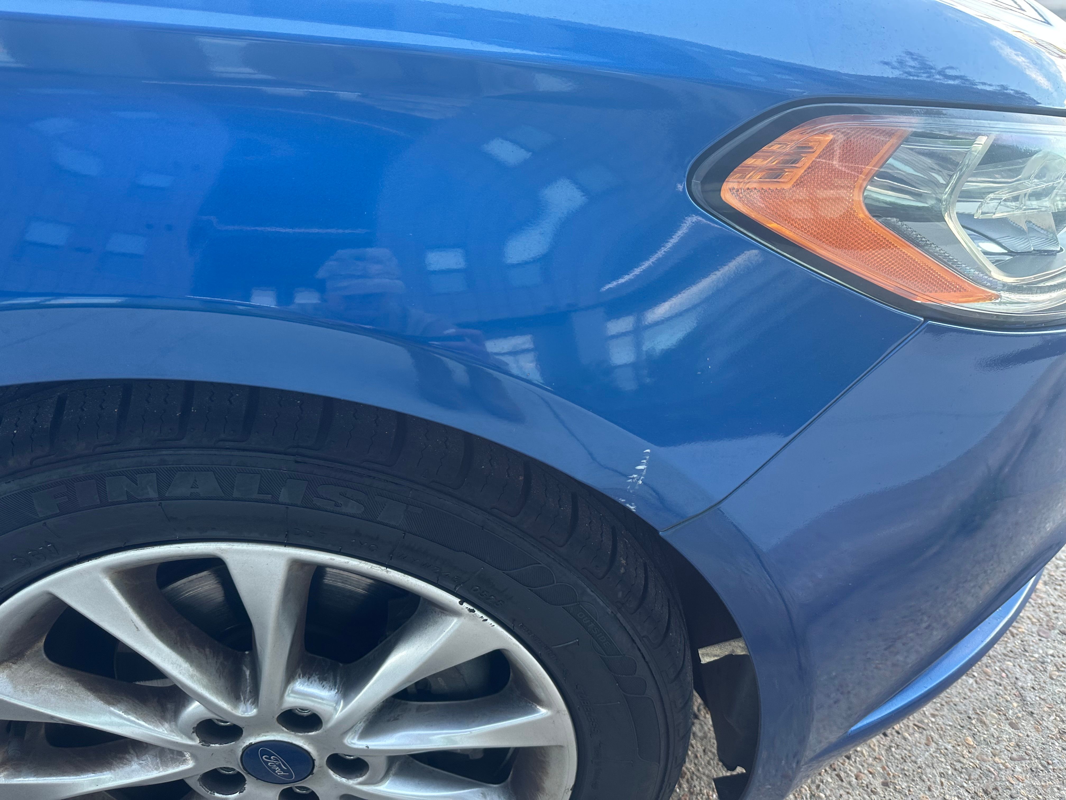 Used 2017 Ford Fusion SE FWD image 21