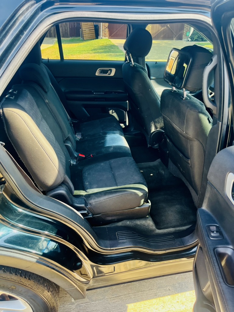 Used 2014 Ford Explorer XLT w/ Equipment Group 201A FWD image 10