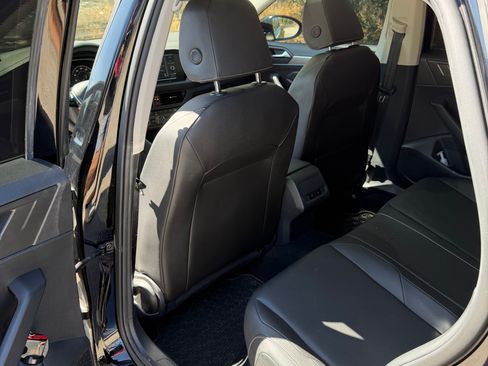 Used 2019 Volkswagen Jetta SE w/ Cold Weather Package FWD image 20
