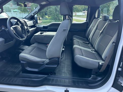 Used 2016 Ford F150 XL w/ Equipment Group 101A Mid AWD/4WD image 13