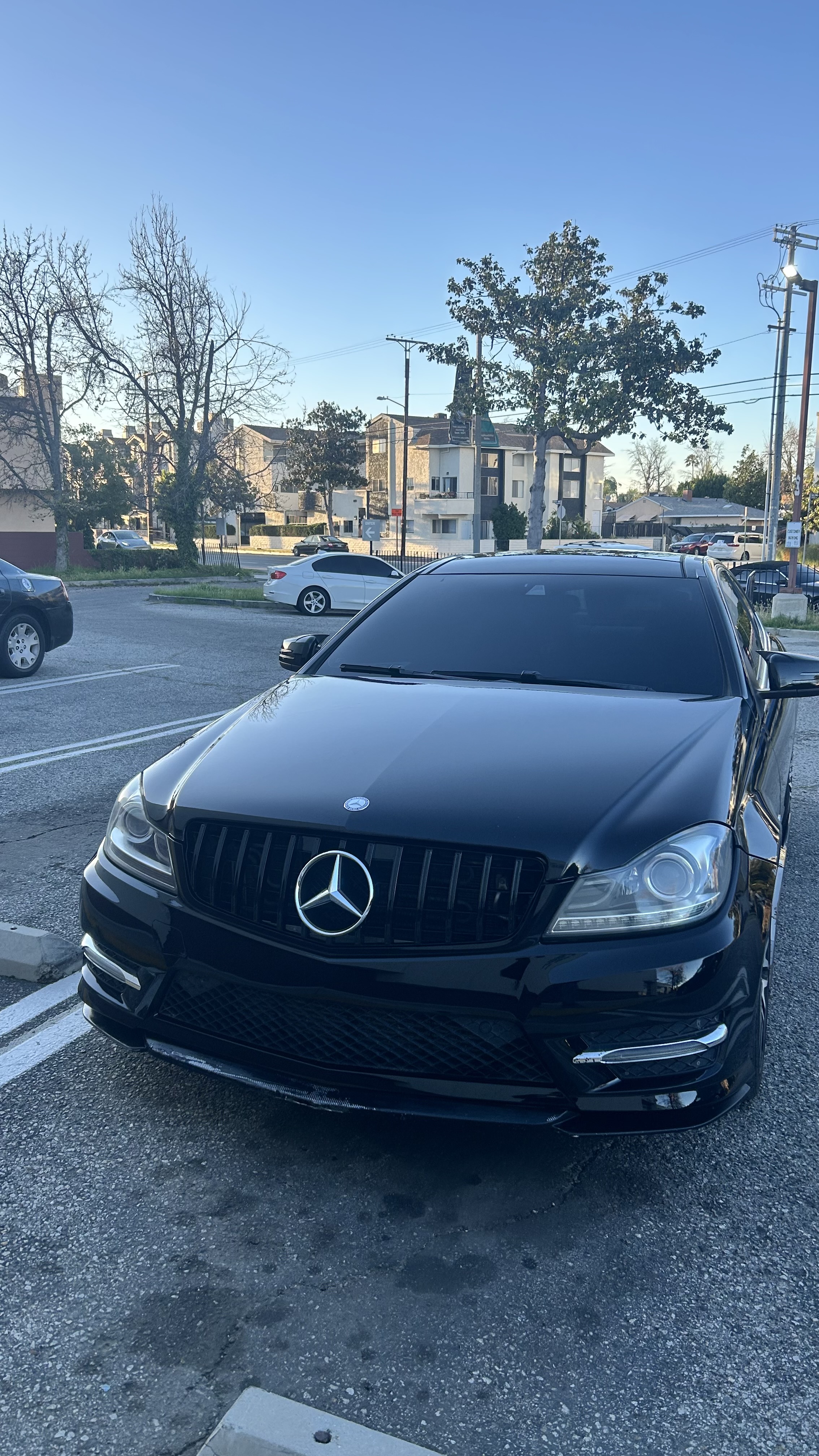 Used 2014 Mercedes-Benz C 250 Coupe image 2