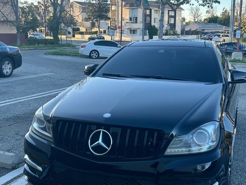 Used 2014 Mercedes-Benz C 250 Coupe image 2