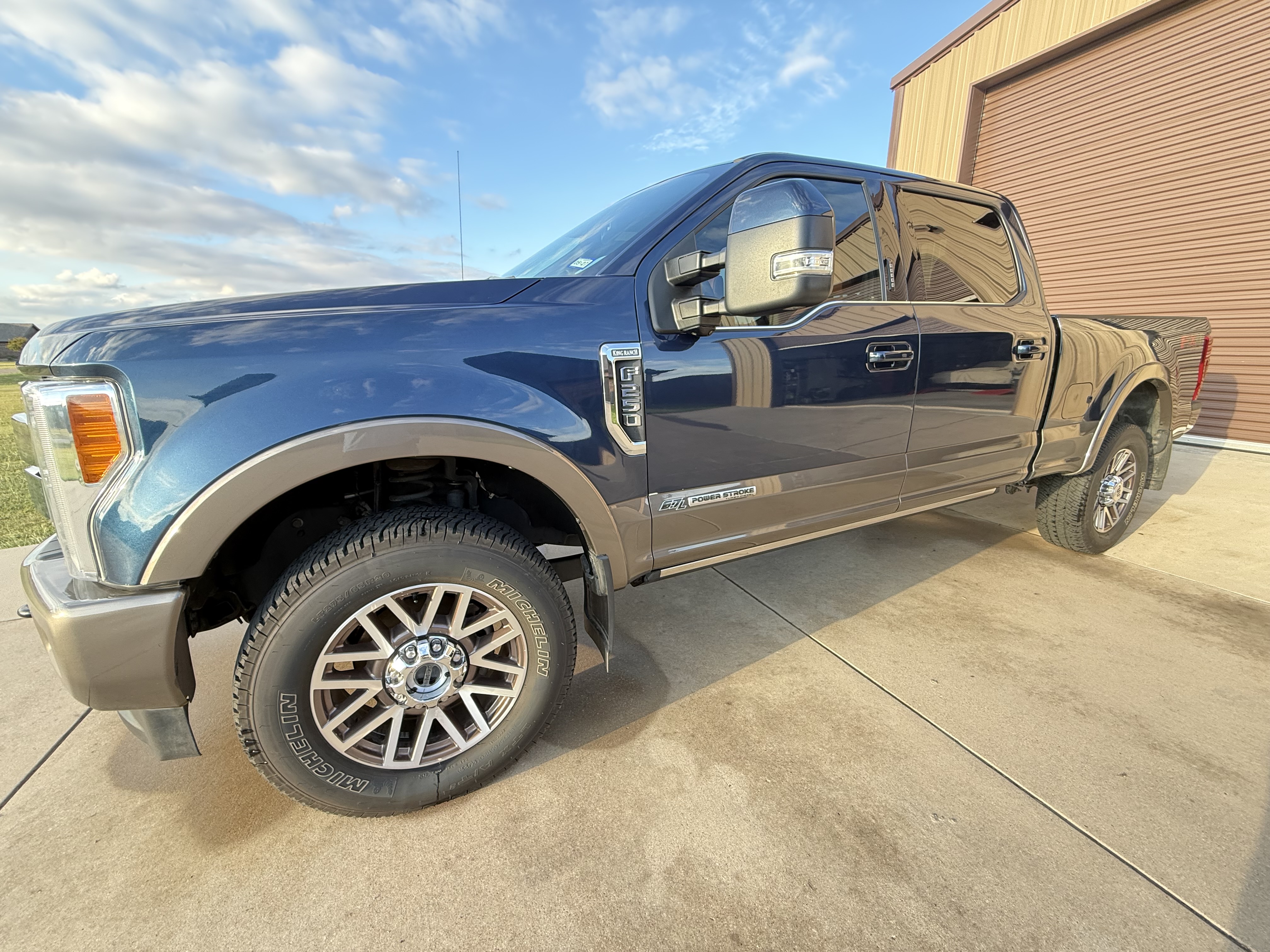 Used 2018 Ford F250 King Ranch w/ King Ranch Ultimate Package AWD/4WD image 1