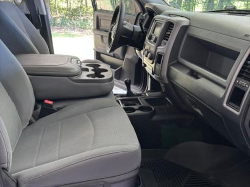 Used 2018 RAM 2500 Tradesman w/ Chrome Appearance Group AWD/4WD image 2