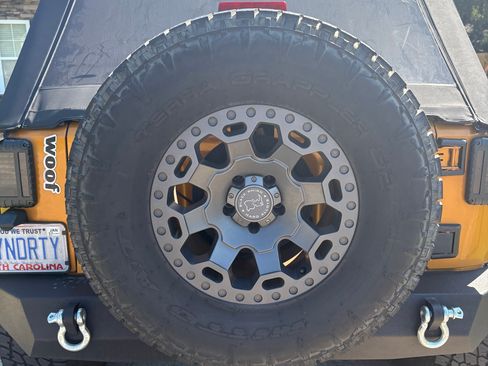 Used 2014 Jeep Wrangler Unlimited Sport w/ Quick Order Package 24S AWD/4WD image 12