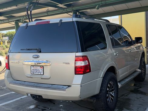 Used 2007 Ford Expedition Limited image 9