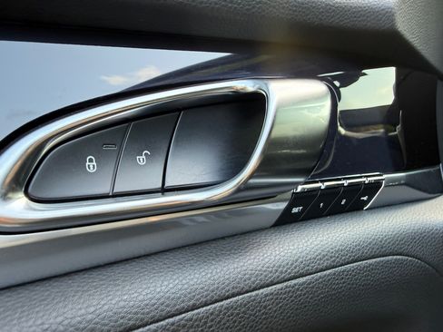 Used 2015 Porsche Panamera S RWD image 13