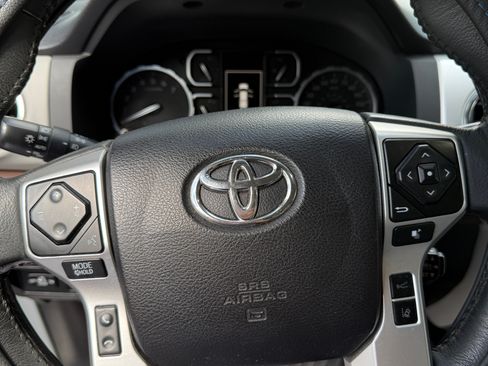 Used 2021 Toyota Tundra Limited w/ Limited Premium Package image 10