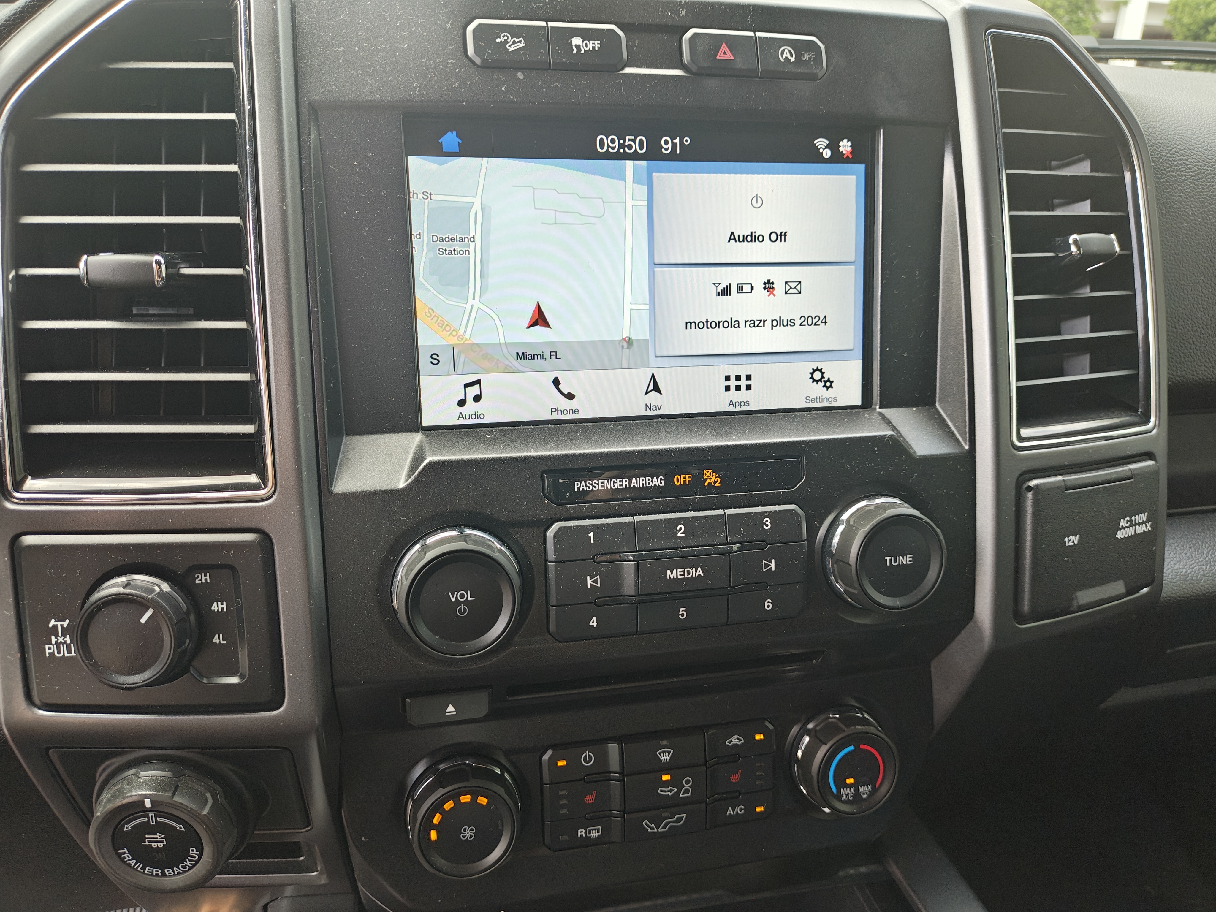 Used 2018 Ford F150 XLT w/ Equipment Group 302A Luxury AWD/4WD image 15