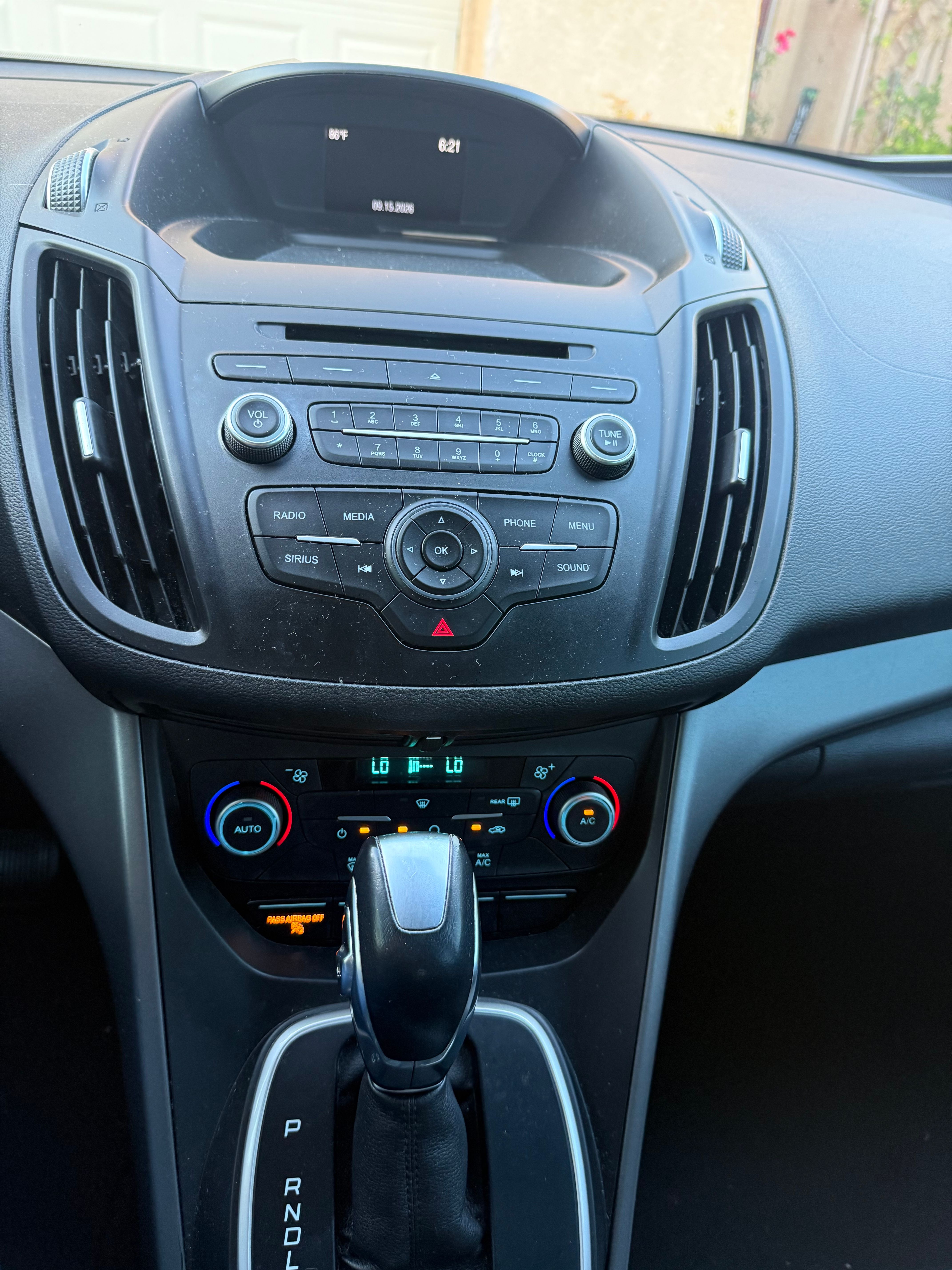Used 2018 Ford C-MAX SE FWD image 8