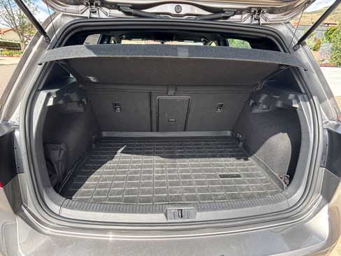 Used 2016 Volkswagen Golf 4-Door AWD/4WD image 14