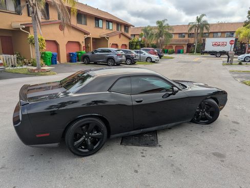 Used 2014 Dodge Challenger R/T Plus image 26