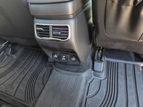 Used 2022 Hyundai Santa Fe Limited w/ Cargo Package image 5