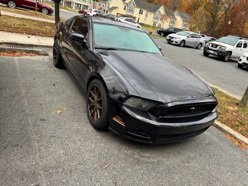 Used 2014 Ford Mustang Coupe w/ Equipment Group 102A RWD image 2